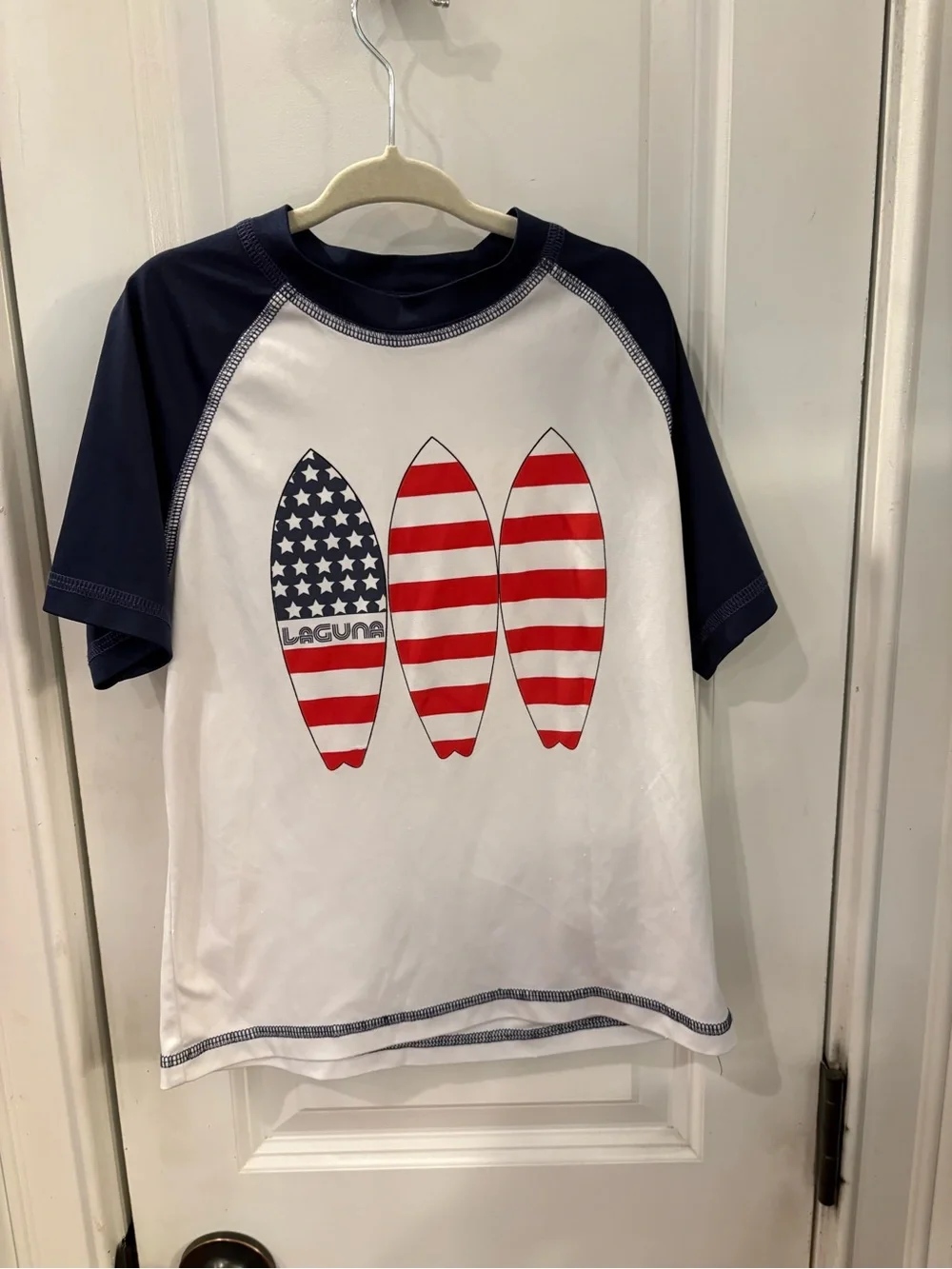 Laguna White & Navy Kids' American Surf Rashguard set preowned boys size 5/6
